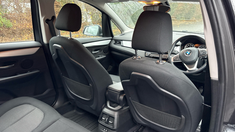 BMW 2 Series 218i SE 5dr Petrol Estate